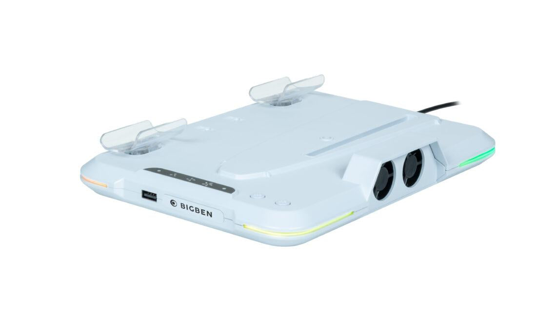 Nacon Laddstation Med Fläkt RGB/USB Hub/fläkt, Vit PS5 Slim