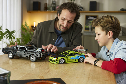 42229 LEGO 42229 Technic Fast and Furious Mitsubishi Eclipse Auto (2.5.)