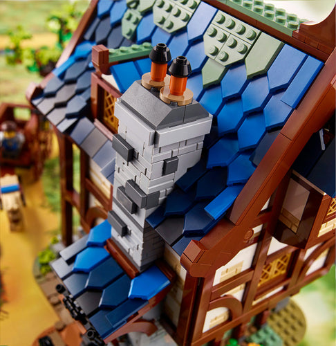 LEGO Ideas 21325 – Middelaldersmedje – nærbillede af skorsten og tag