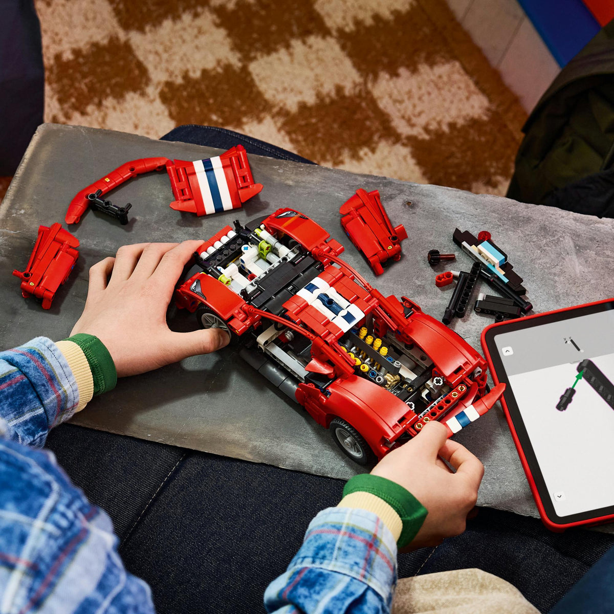 LEGO - Technic - Ferrari 488 PISTA Car (42235) LEGO