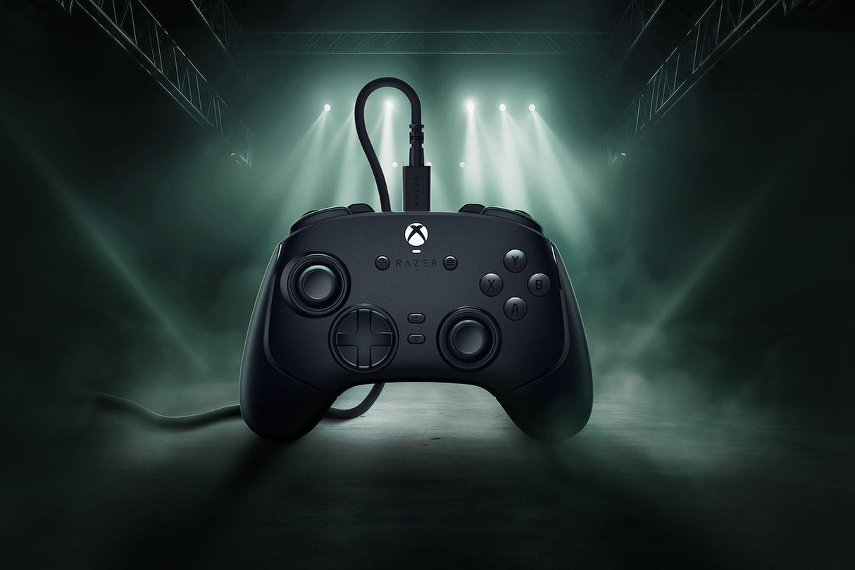 Razer – Wolverine V3 Tournament Edition – Kablet Controller til Xbox & PC – Sort