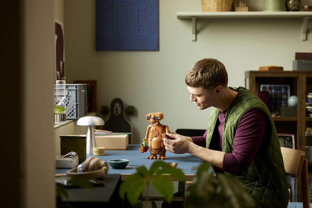 LEGO - LEGO Ideas - E.T. the Extra-Terrestrial (21370) LEGO