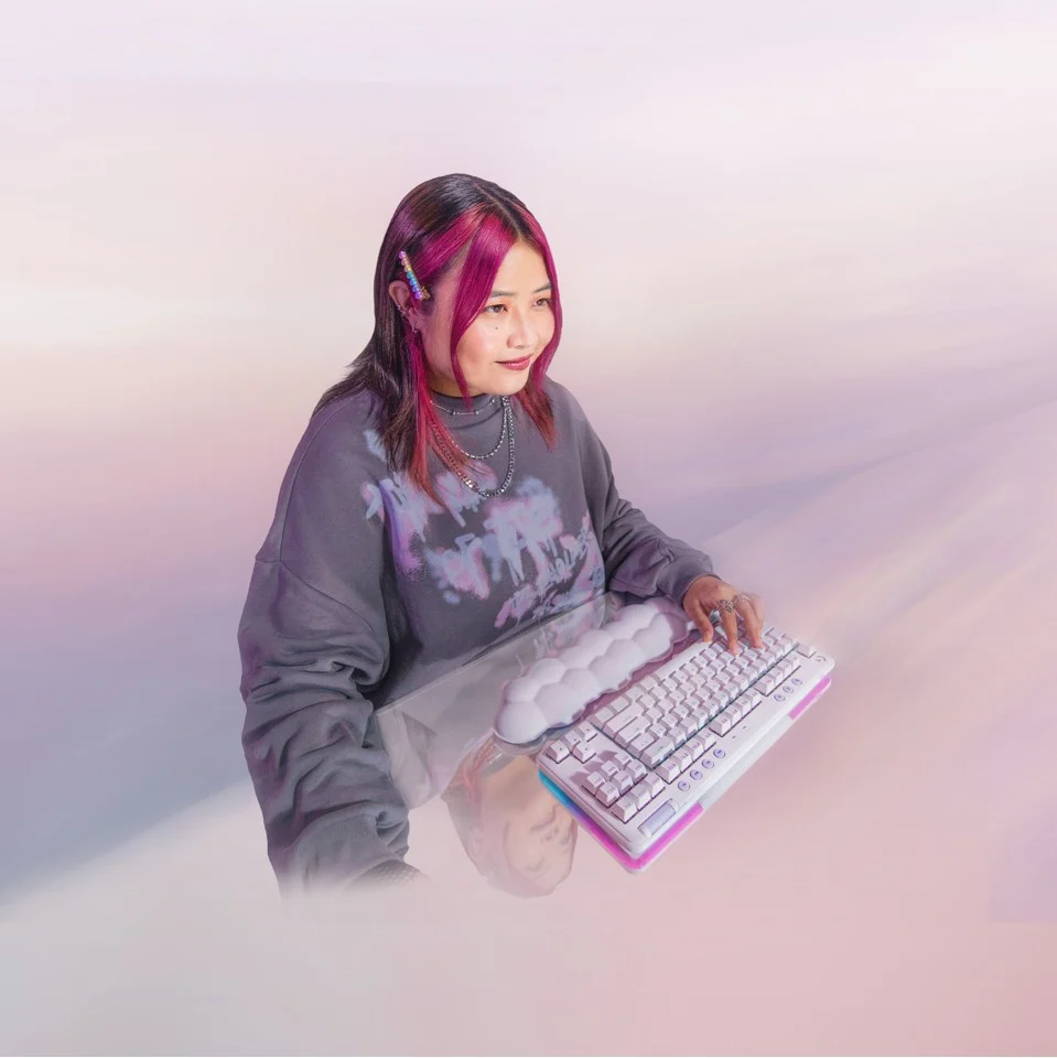 Logitech - G715 - Trådlöst Speltangentbord