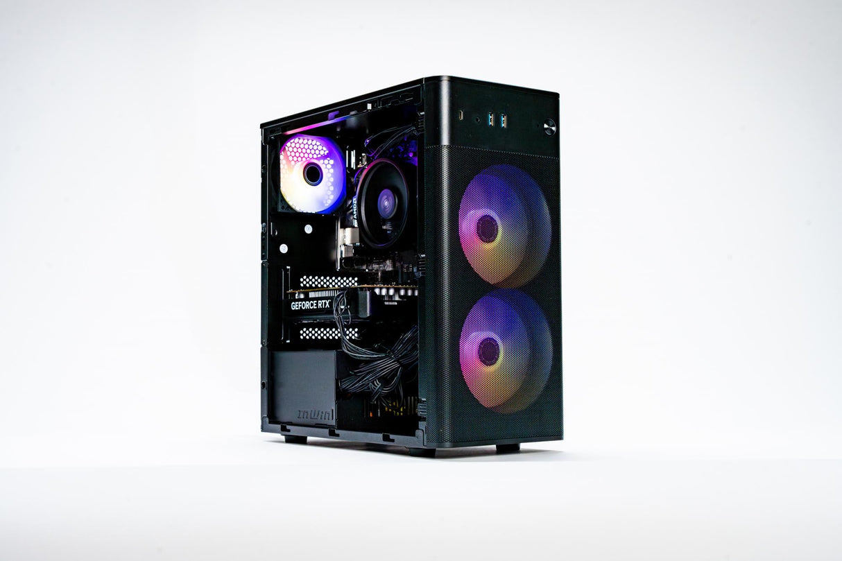 ERAZER Recon P45 MD35360 R5-5500 16 GB 1024GB NVIDIA GeForce RTX 4060 Windows 11 Home Medion