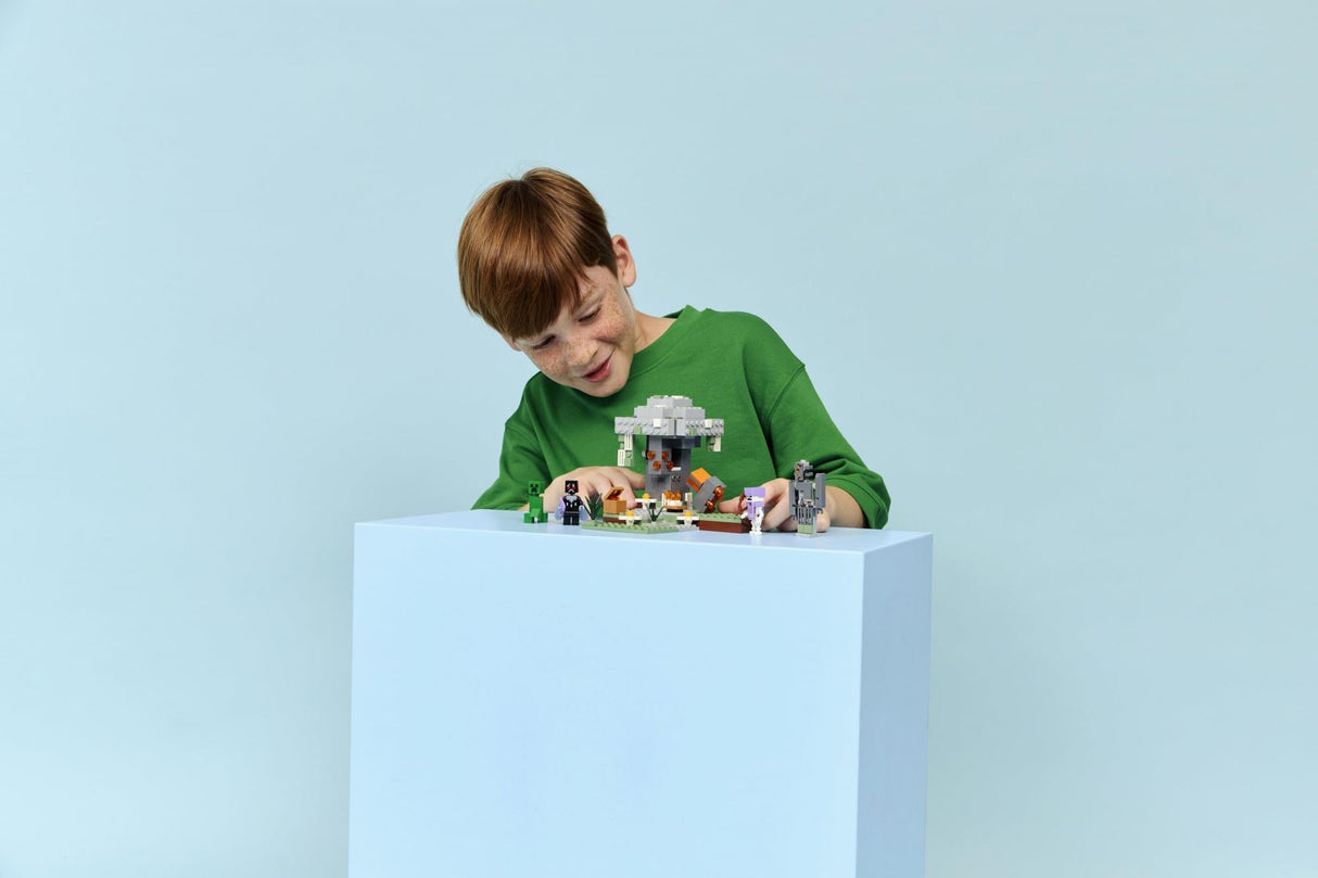 LEGO - Minecraft - The Pale Garden (21586) LEGO