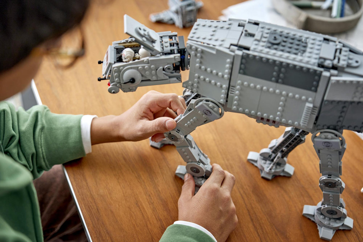 LEGO - Star Wars TM - Imperial Remnant AT-AT™ with INT-4 (75454) LEGO
