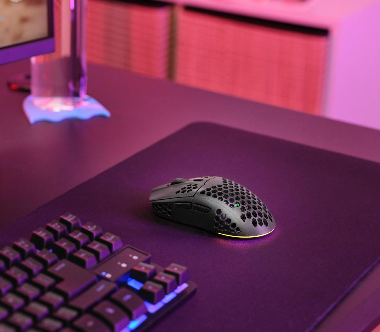 TRUST GXT929 HELOX TRÅDLÖS LÄTTVIKTSMUS - SVART