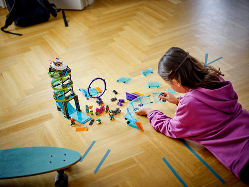 LEGO City Stuntz 60361 – Ultimativ stuntudfordring – barn bygger og leger på gulvet