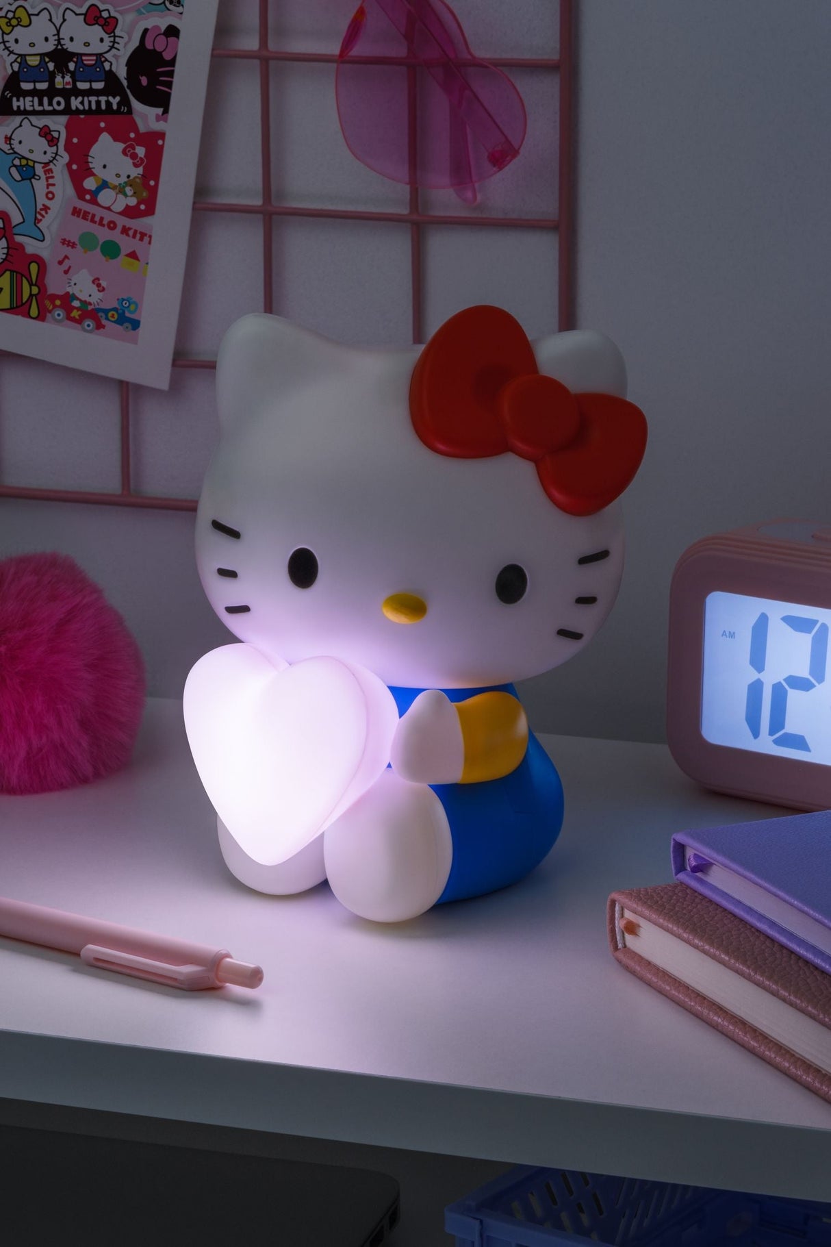 HELLO KITTY-FORMAT LJUS