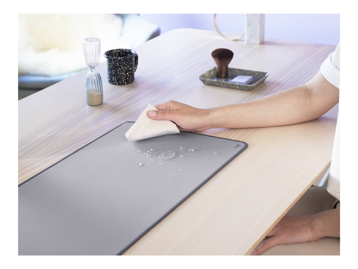 Logitech Desk Mat Studio Series Musmatta - Grå