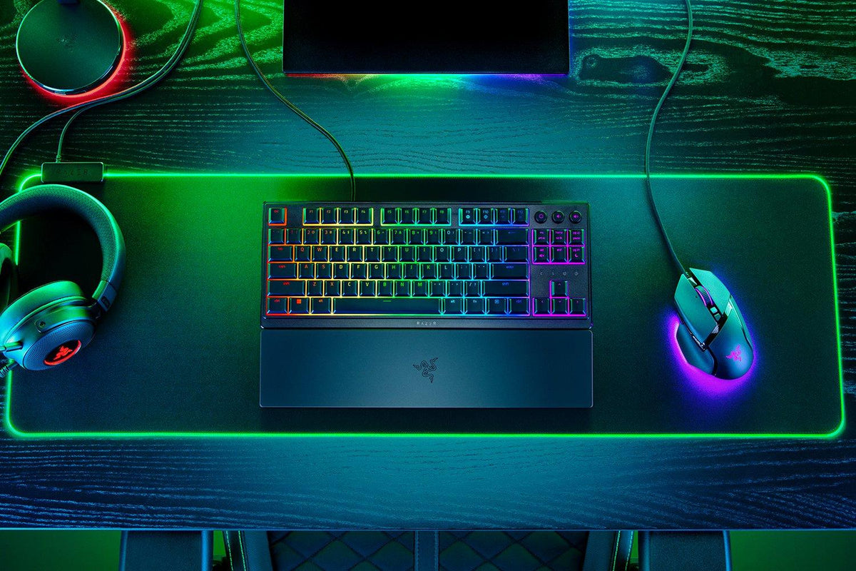 Razer - Ornata V3 Tenkeyless gaming keyboard Nordic Razer