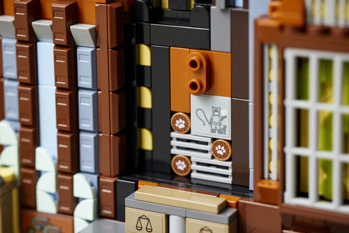 LEGO Batman 76271 – Gotham City fra The Animated Series – detalje bag et åbent panel