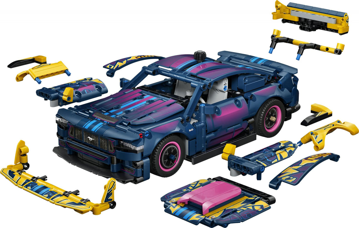 LEGO - Technic - Custom Garage Ford Mustang GT Car (42236) LEGO