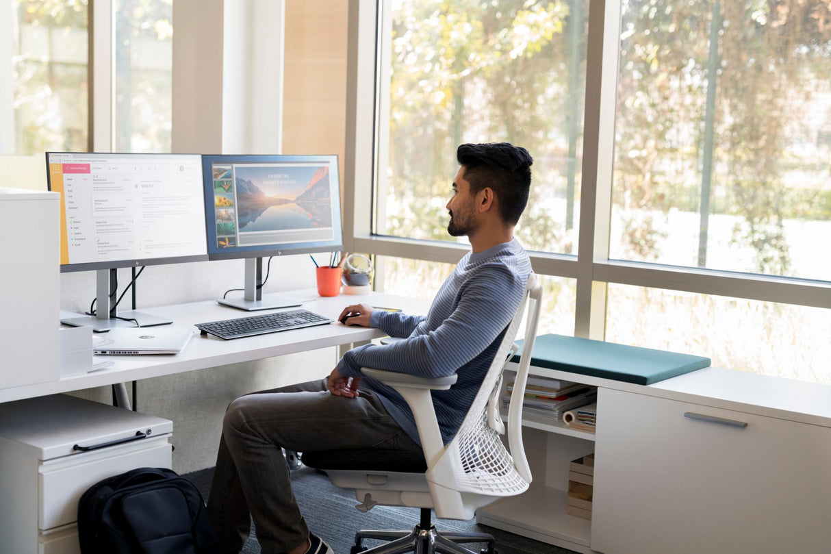 HP E24 G4 23.8 1920 X 1080 VGA (HD-15) HDMI DisplayPort 60Hz Pivot-skärm (utan Stativ)