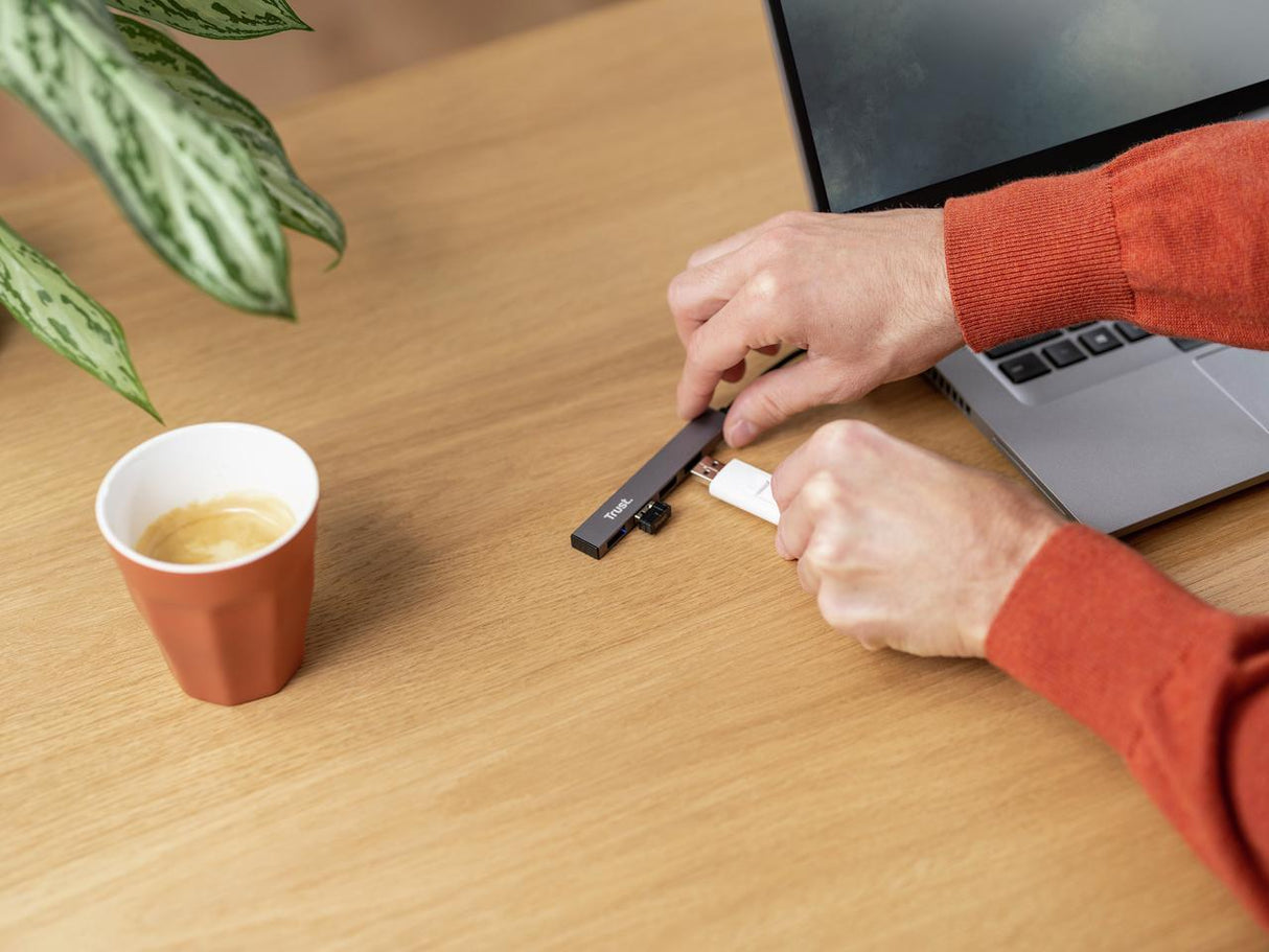 TRUST HALYX 4-PORT MINI USB HUB TRUST