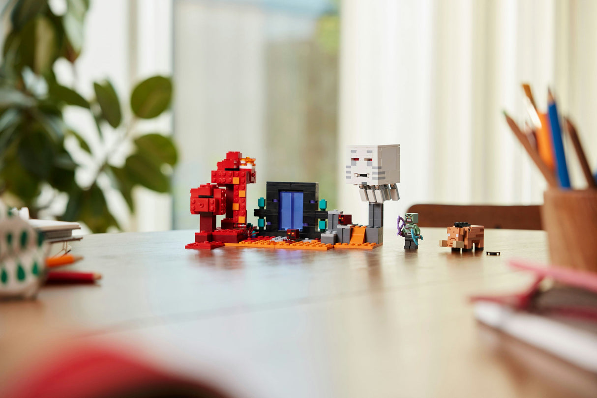 LEGO Minecraft - The Nether Portal Ambush