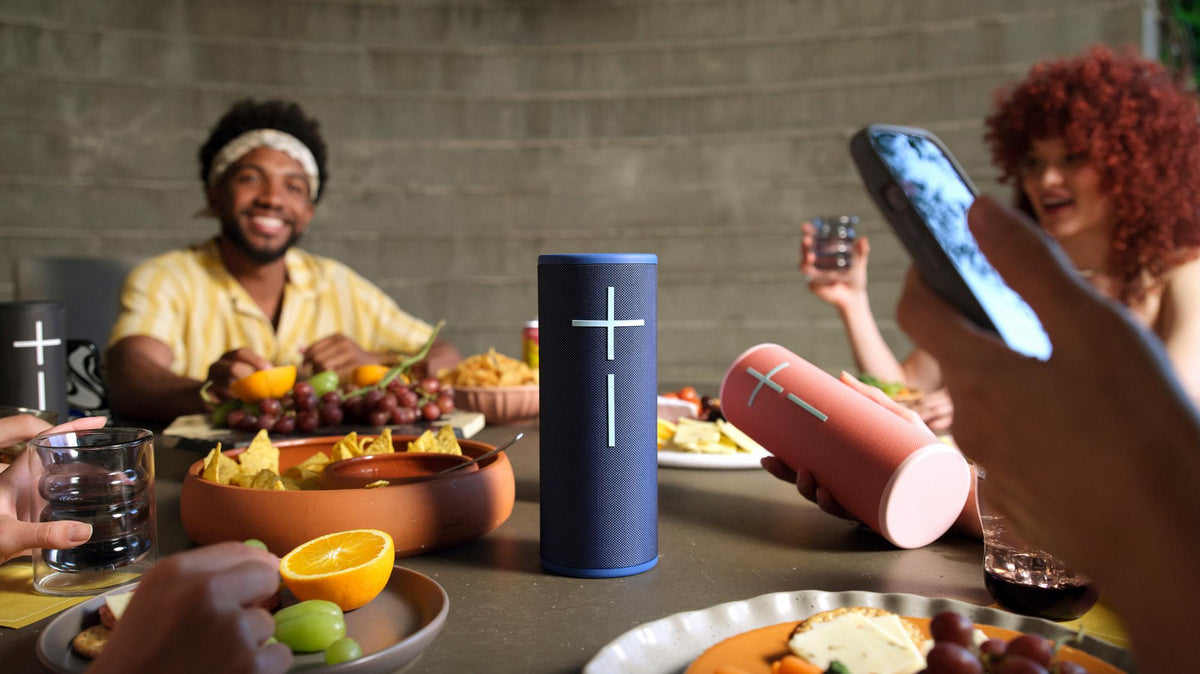 Logitech - Ultimate Ears MEGABOOM 4 Logitech