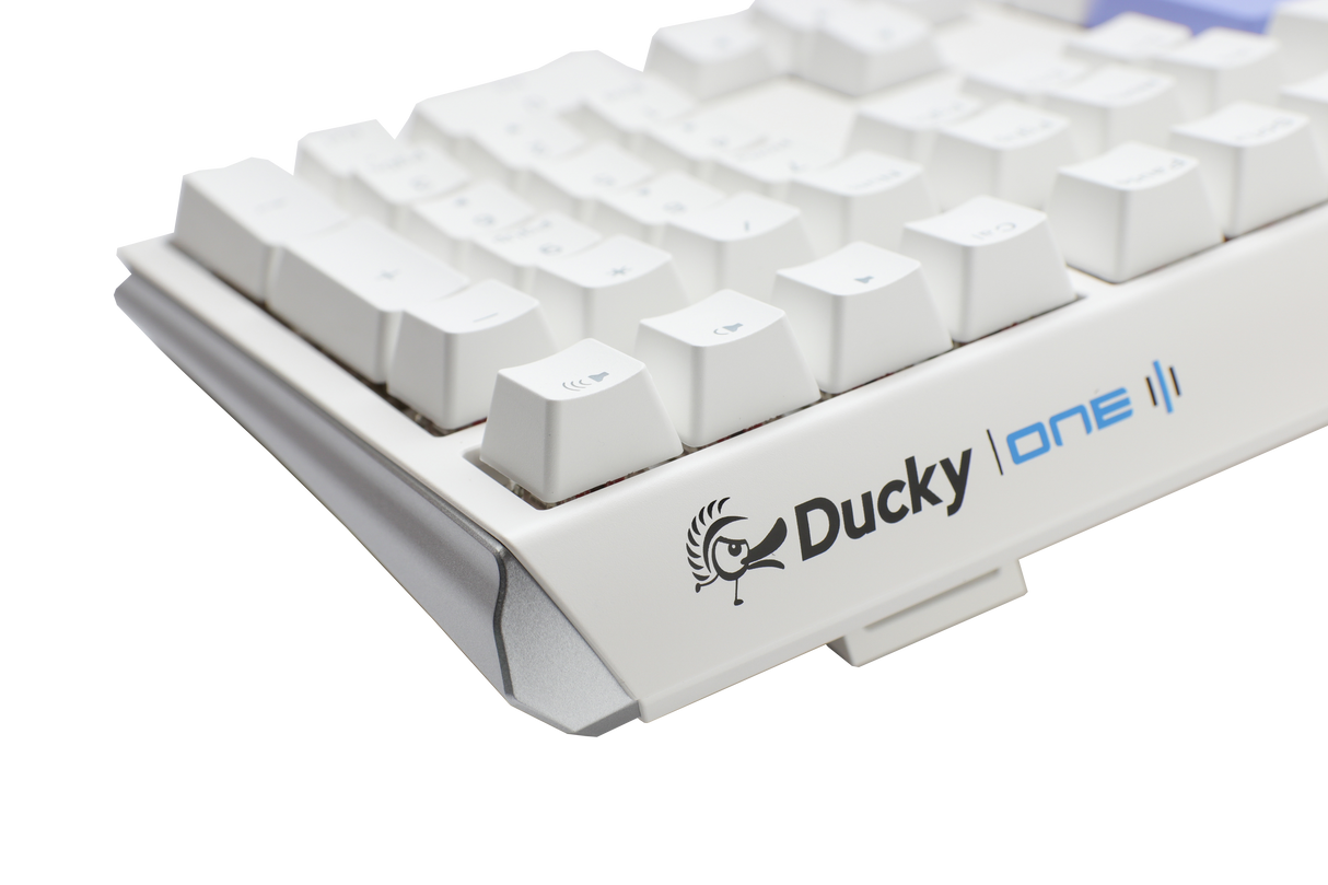 Ducky One 3 - Classic Pure White Nordic - Fullsize - Cherry Red