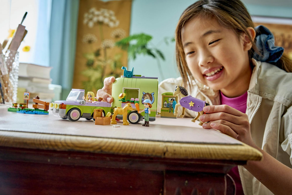 LEGO - LEGO Friends - Horse & Baby Foal Trailer (42695) LEGO