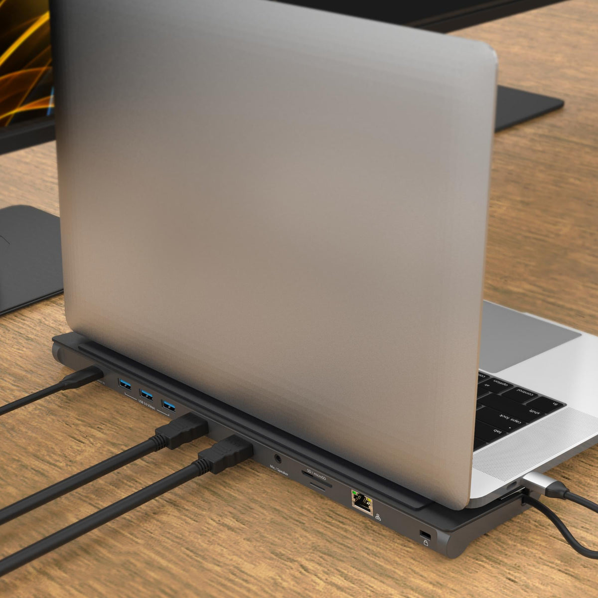 J5 USB-C® DUAL HDMI™ DOCKING STATION J5
