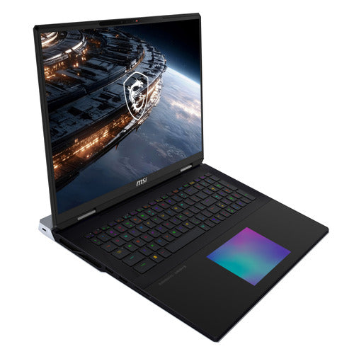 MSI Titan 18 HX A2WJ-1410FRY – underside med ventilation