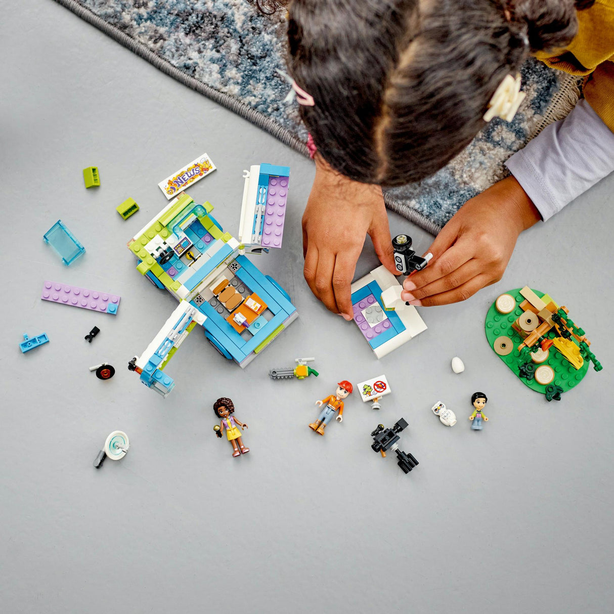 LEGO 41749 Friends Message Van LEGO