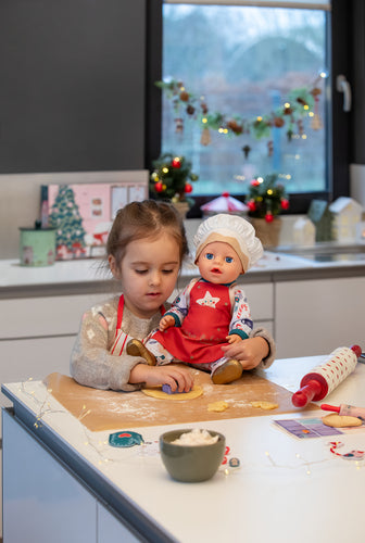 BABY born julekalender – Tøj og tilbehør til 43 cm dukke – 841990 – dukketilbehøret i brug