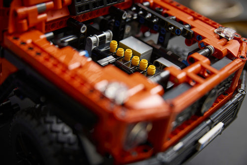 LEGO Technic 42177 Mercedes-Benz G 500 – motordetalje