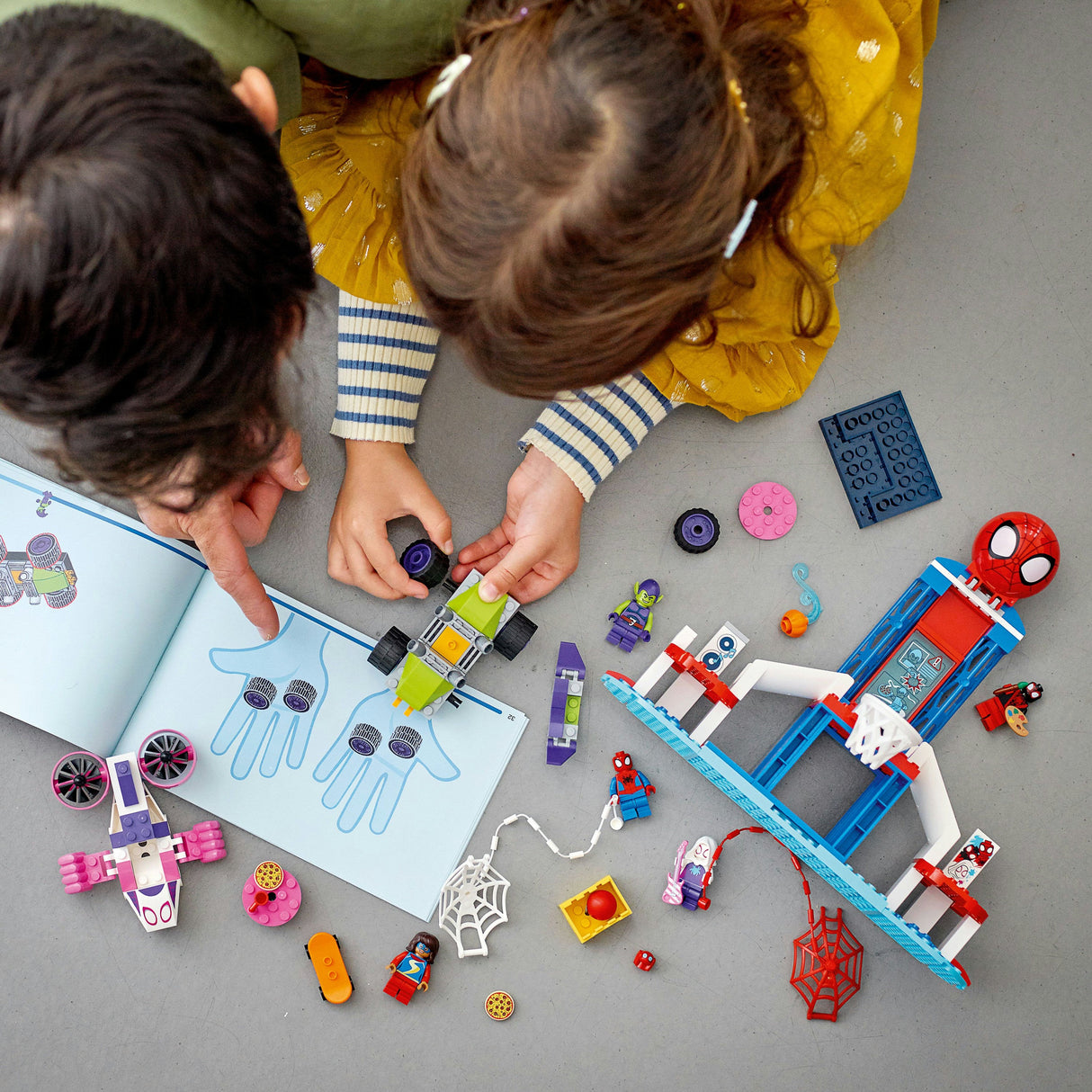 LEGO 4+ Spider-Mans Högkvarter - 10784