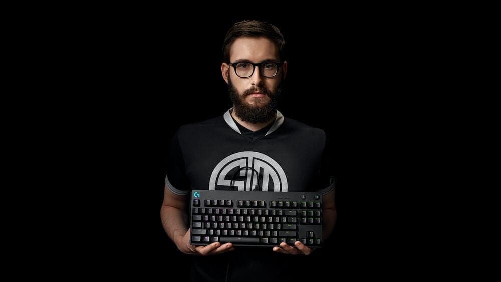 Logitech G PRO Mekaniskt Speltangentbord - SVART - USB - NORDISK