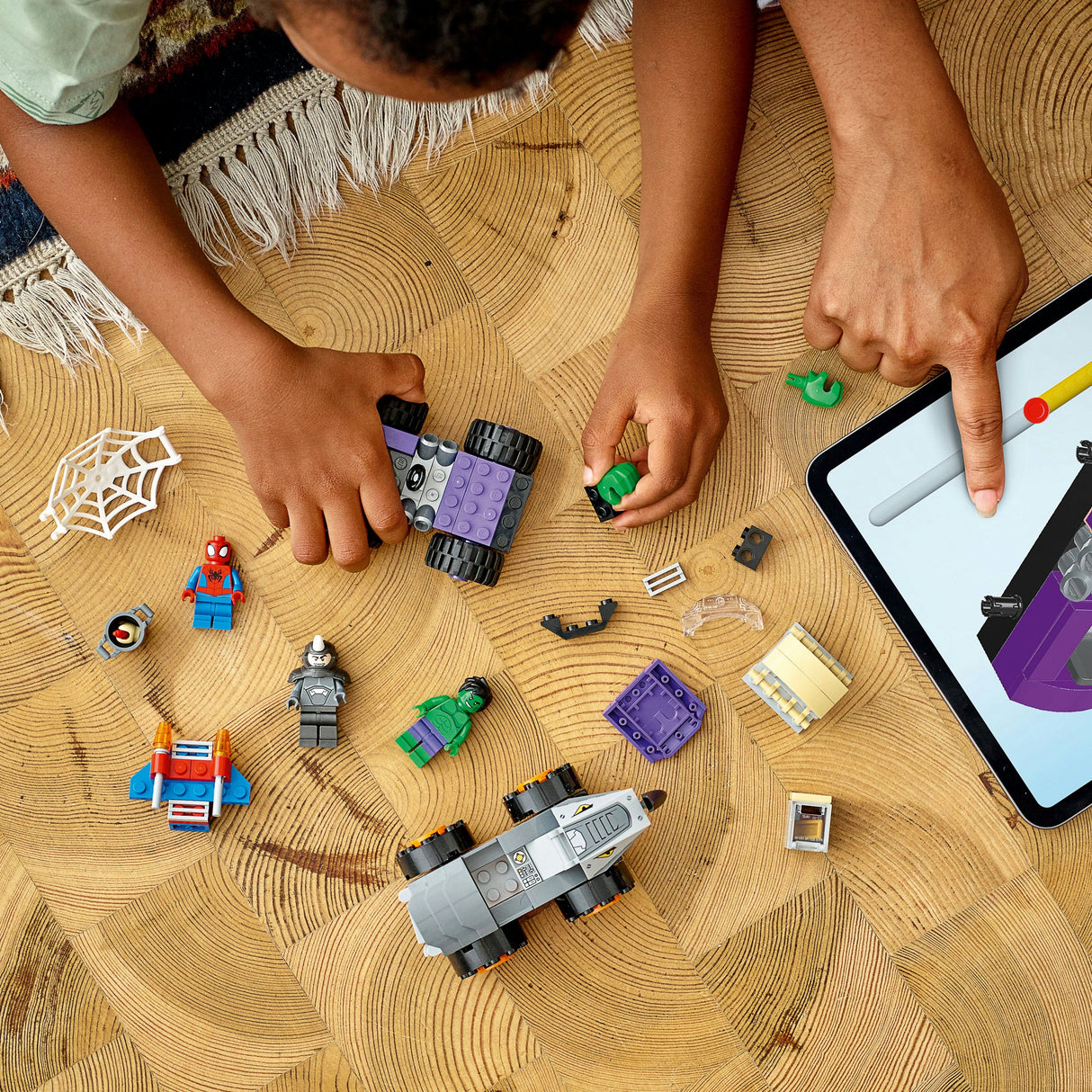 LEGO 4+ Hulks And Rhino's Truck Duell - 10782