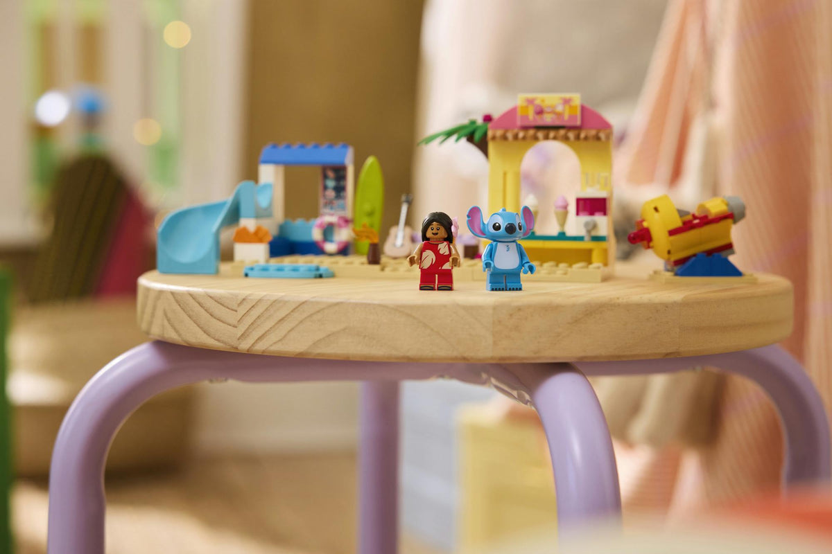 LEGO - Disney Classic - Beach Fun with Lilo & Stitch (43280) LEGO