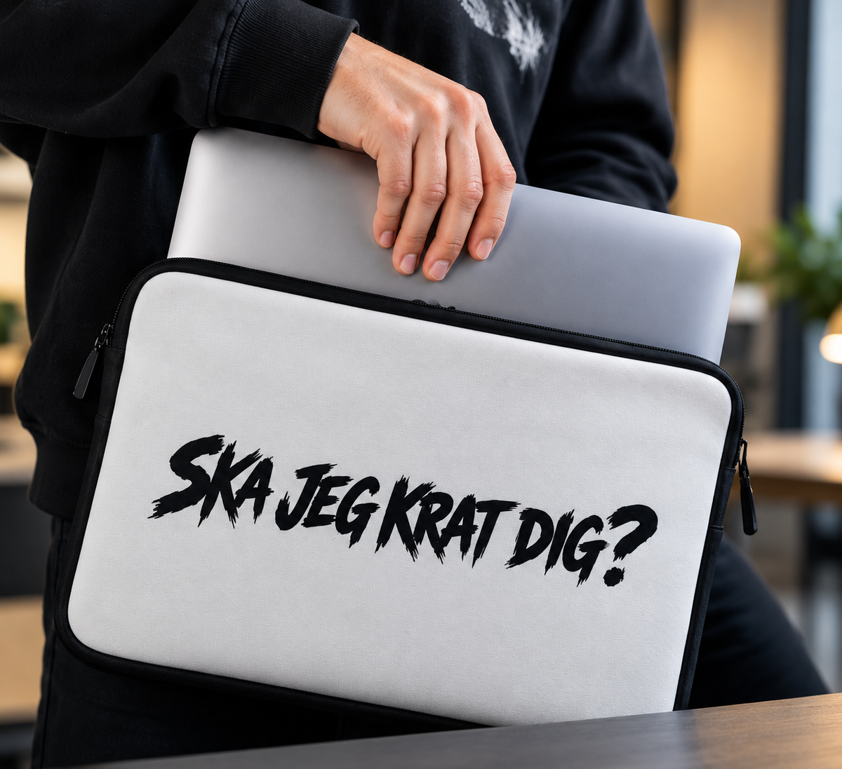 Gulbæk Bærbar Cover - 15" - Ska' jeg krat dig!?