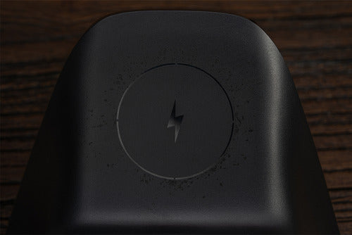 8BitDo Ultimate Charging Dock – Gears of War: E-Day – sort/rød – produktvisning 15