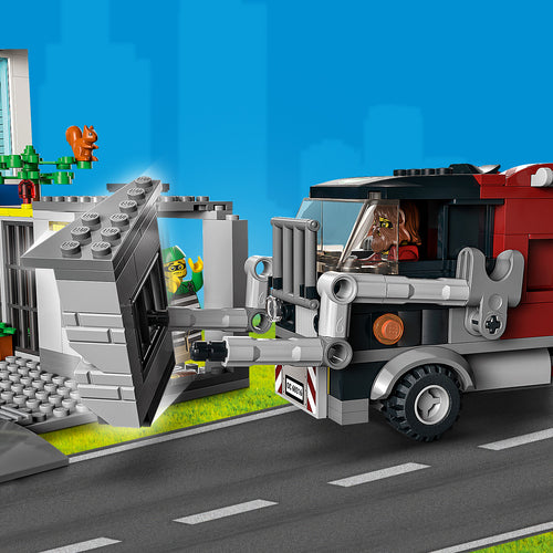 LEGO City 60316 – Politistation – Skraldebil ved fængselsmuren