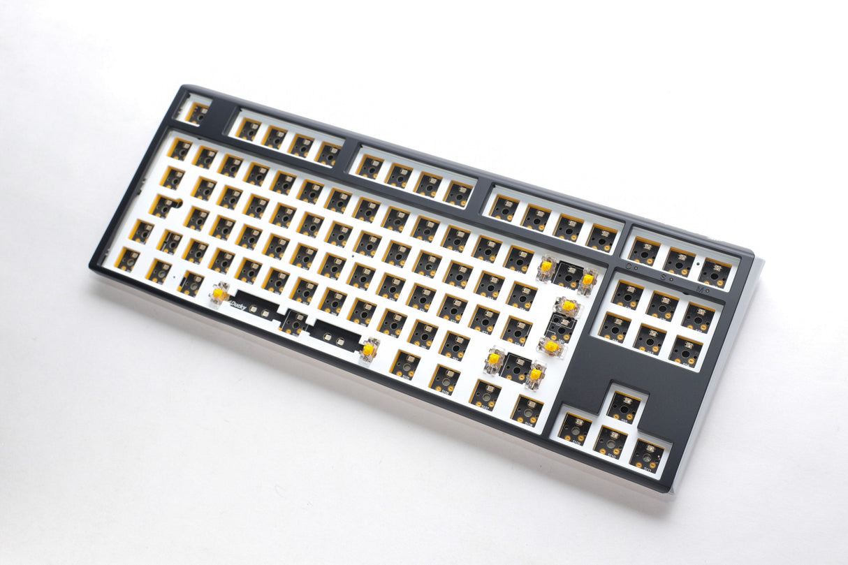 Ducky One 3 - Hot Swap ISO Barebone Black - TKL - RGB - Utan Switchar/knappsatser