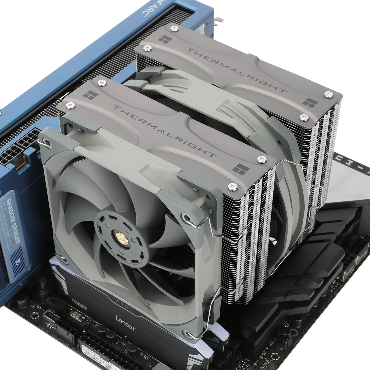 Thermalright Frost Commander 140 Svart