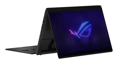 ASUS ROG Zephyrus Duo GX651AR-SR042W – set skråt forfra (vinkel 4); tastaturlayout illustrativt