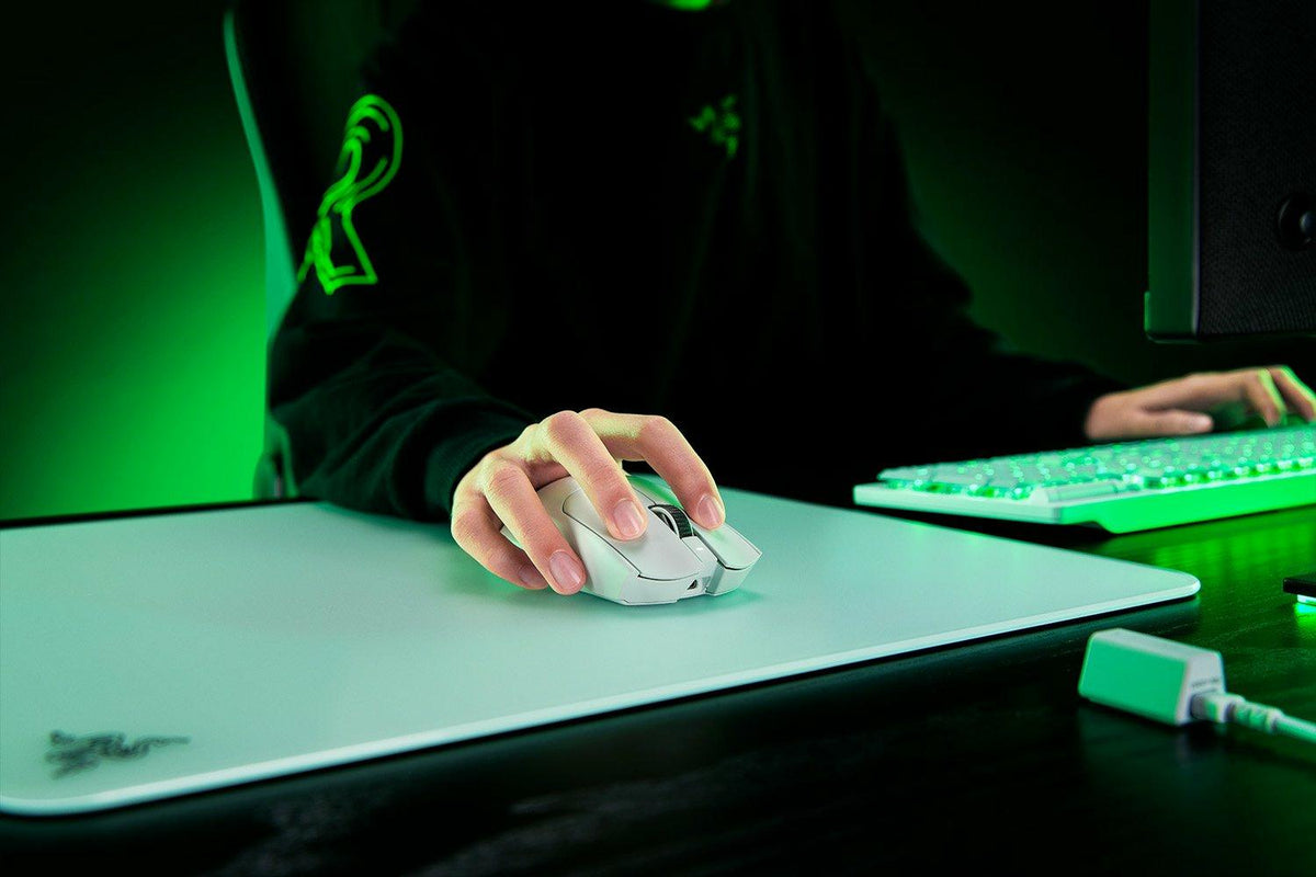 Razer - Viper V3 Pro Wireless Gaming Mouse - White Razer