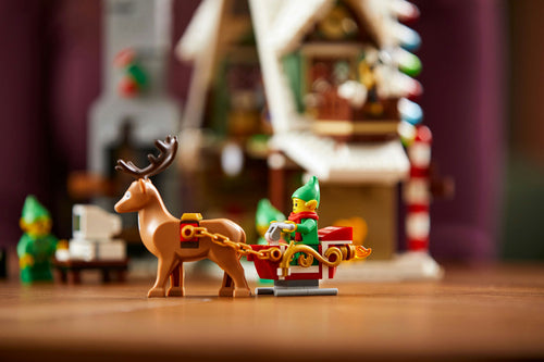 LEGO Icons 10275 – Nisse-klubhus – rensdyr og raketslæde med gaver