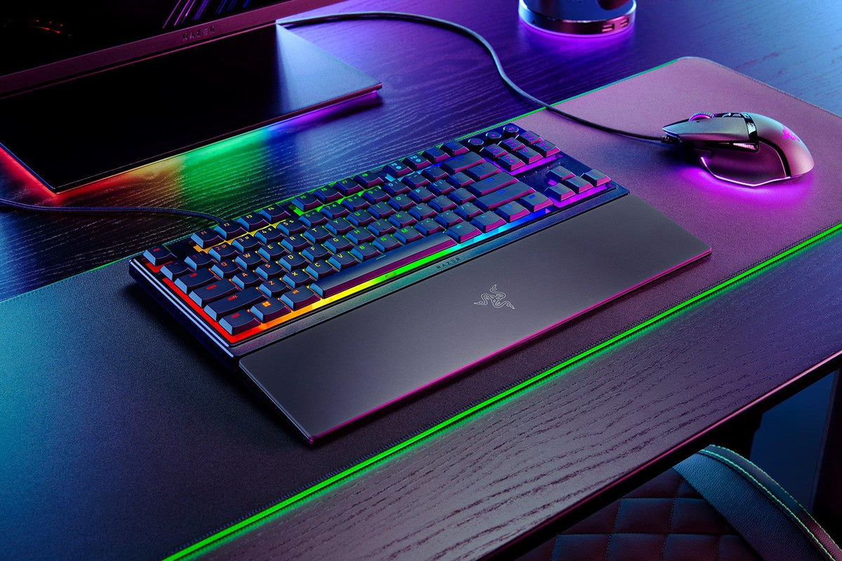 Razer - Ornata V3 Tenkeyless gaming keyboard Nordic Razer