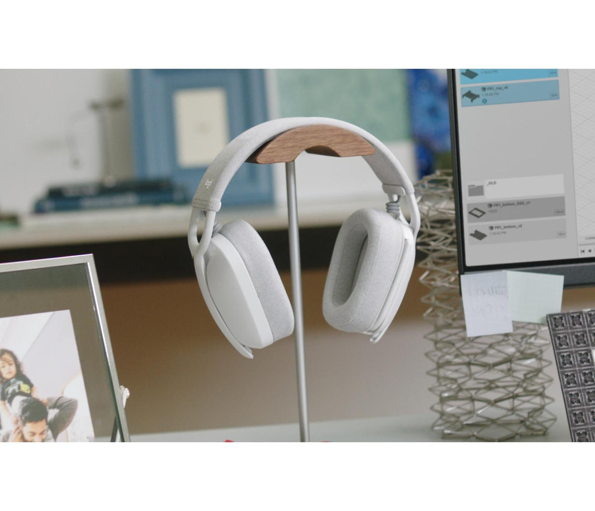 Logitech - Zone Vibe 100 Lightweight Wireless Over Ear Headphones - Noise Canceling Microphone - OFF WHITE Logitech