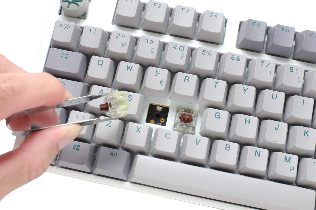 Ducky One 3 - Mist Nordic - TKL - Cherry Silent Red - RGB