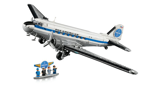 LEGO Icons 11378 – Pan Am-flyet set skråt fra den anden side