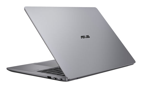 ASUS ExpertBook P5 G2 PM5406CGA-SF0163X – set skråt forfra (vinkel 4); tastaturlayout illustrativt