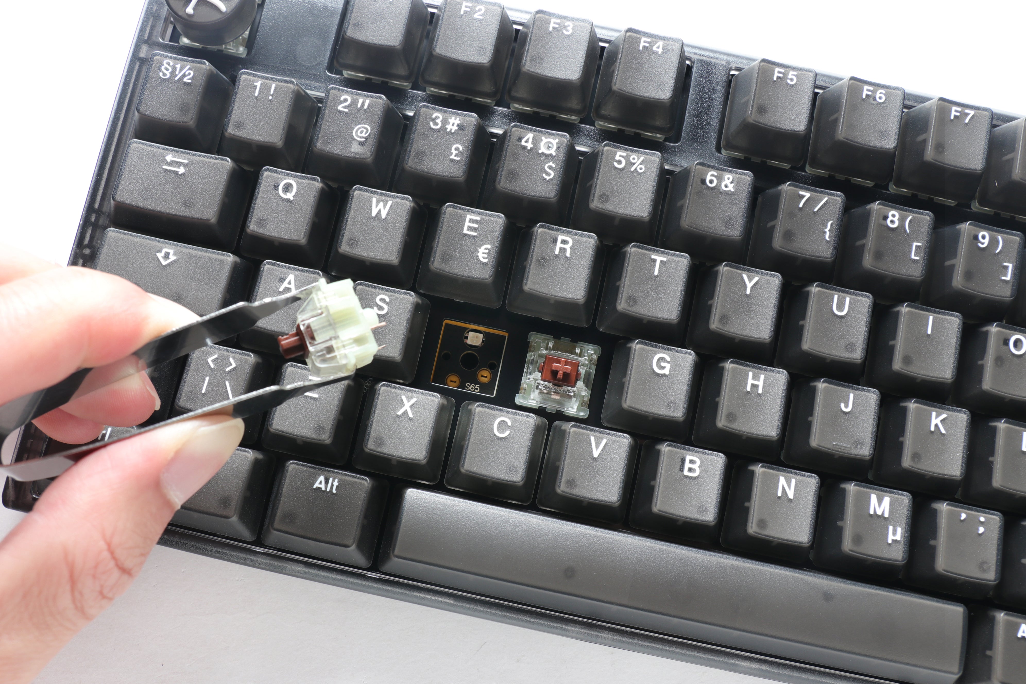 Ducky One 3 - Aura Black Nordic - Fullstorlek - Körsbärsröd - RGB