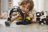 LEGO Technic 42175 Volvo FMX og EC230 – gravemaskine og lastbil
