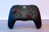 Turtle Beach Rematch Wireless – Switch-controller – Sort – controller på blå baggrund