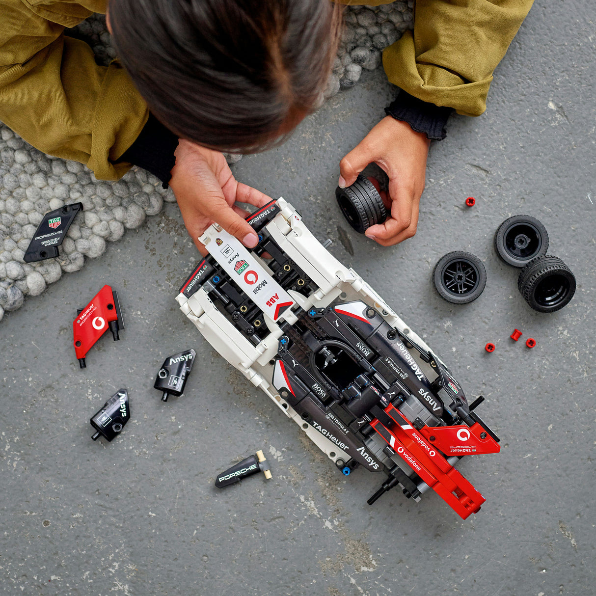 LEGO Technic Formula E Porsche 99X Elec - 42137 LEGO