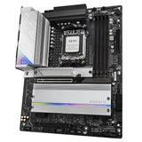 Gigabyte B650 AERO G